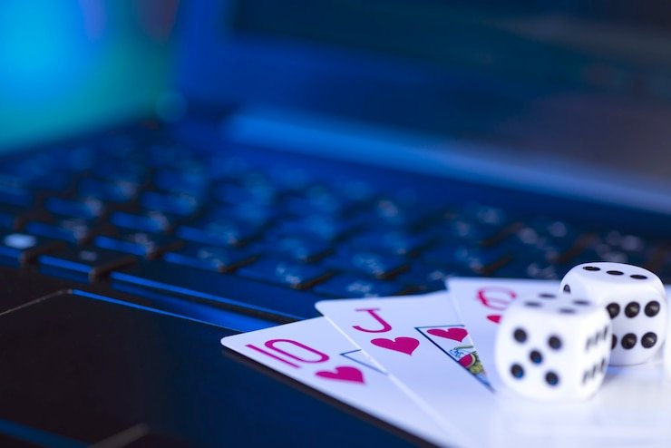 Grid permainan Mahjong Ways dengan simbol ubin tradisional dan fitur cascading di platform 8055